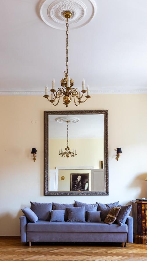Apartament Luster I Obrazow Βαρσοβία Εξωτερικό φωτογραφία