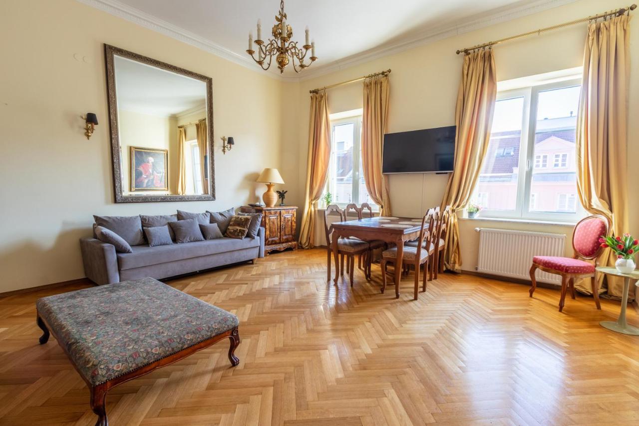 Apartament Luster I Obrazow Βαρσοβία Εξωτερικό φωτογραφία