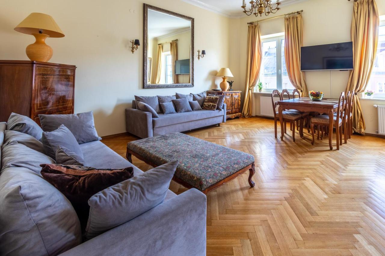 Apartament Luster I Obrazow Βαρσοβία Εξωτερικό φωτογραφία
