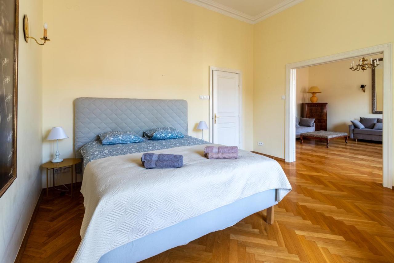 Apartament Luster I Obrazow Βαρσοβία Εξωτερικό φωτογραφία