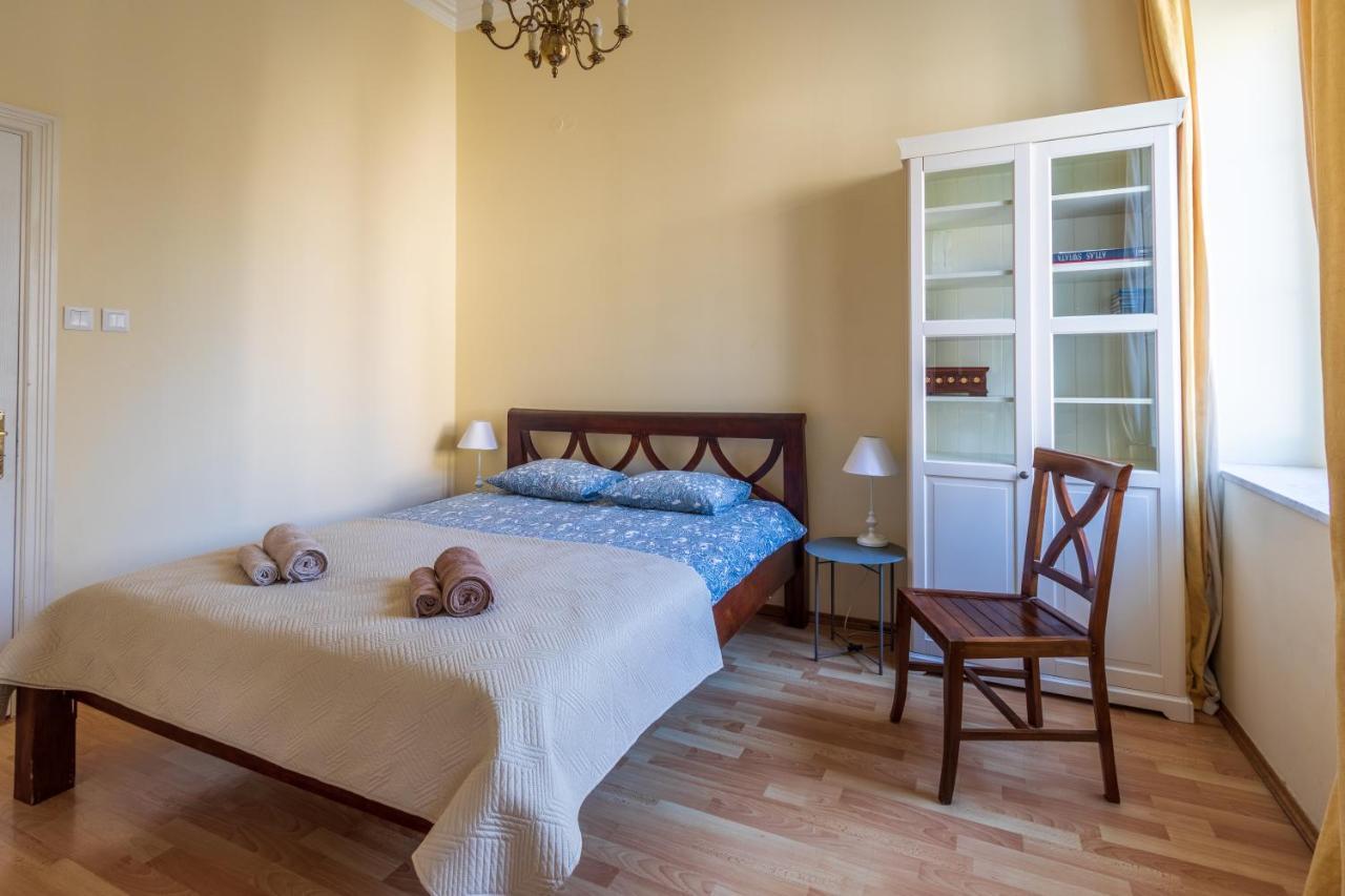 Apartament Luster I Obrazow Βαρσοβία Εξωτερικό φωτογραφία