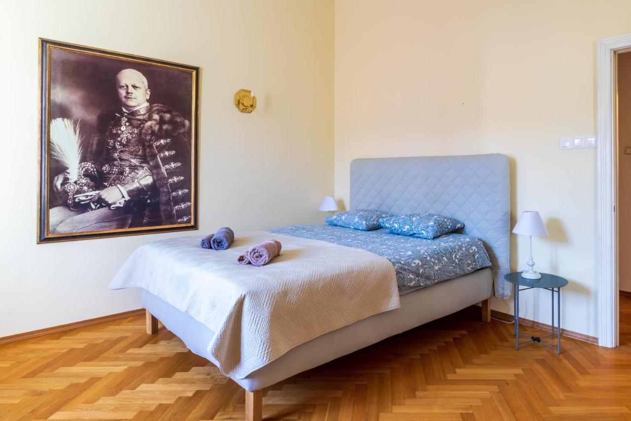 Apartament Luster I Obrazow Βαρσοβία Εξωτερικό φωτογραφία